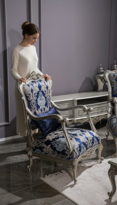 Luxury Single-Seater Armchair Upholstered Furniture Blue Floral Pattern Sofa Lounge Baroque