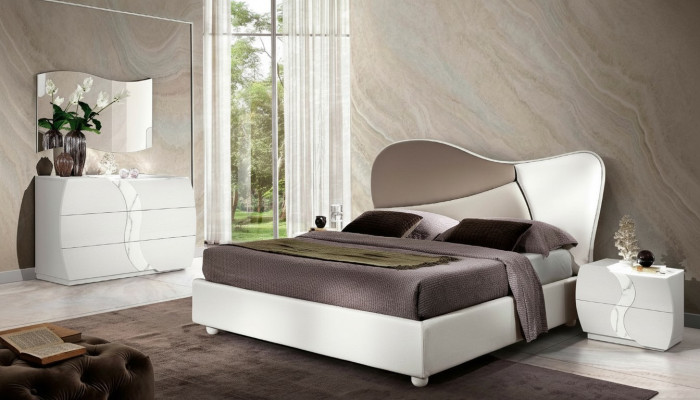 Bedroom bed nightstand dresser mirror luxury suite double set 5 pieces. New