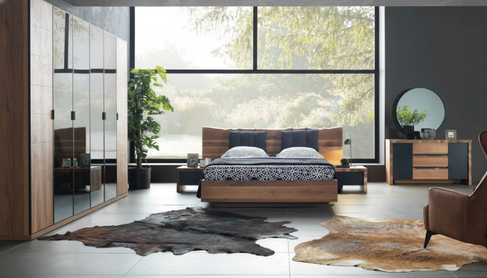 Bedroom set: bed, 2x nightstands, wardrobe, dresser, mirror, 6 pieces.