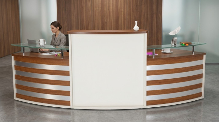 Aesthetic and comfortable reception desk in classic design