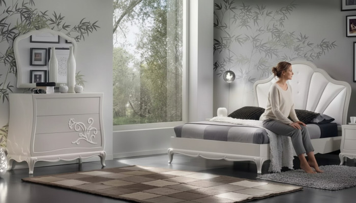 Luxury bedroom set 5-piece. Bed, 2x nightstands, dresser, designer furniture