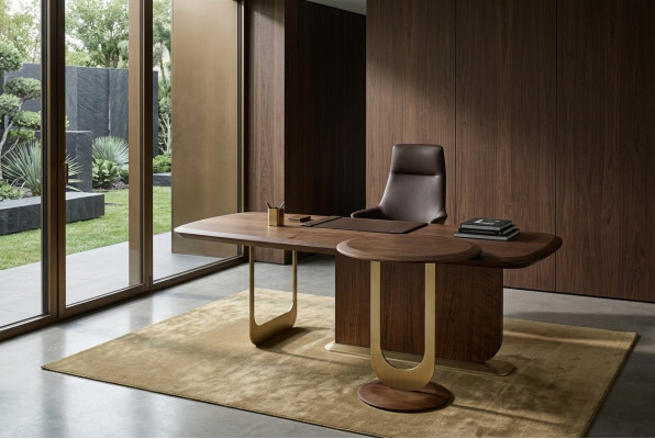 Coffee table and side table for the living room in a modern style.