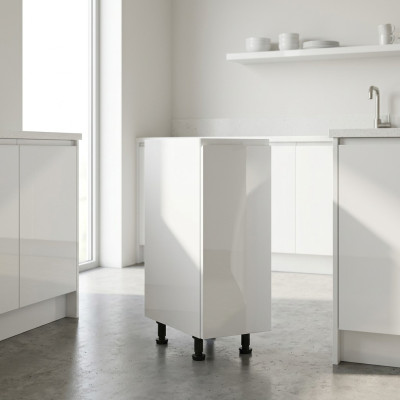 Glossy kitchen cabinet