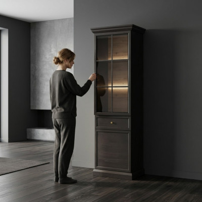 Kitchen chest of drawers with drawer