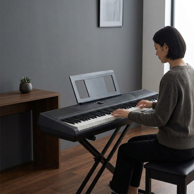Digital piano Mukava: 88 keys, rhythms, Bluetooth - ideal for musicians