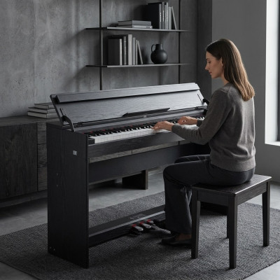 Digital piano for home use 137 cm